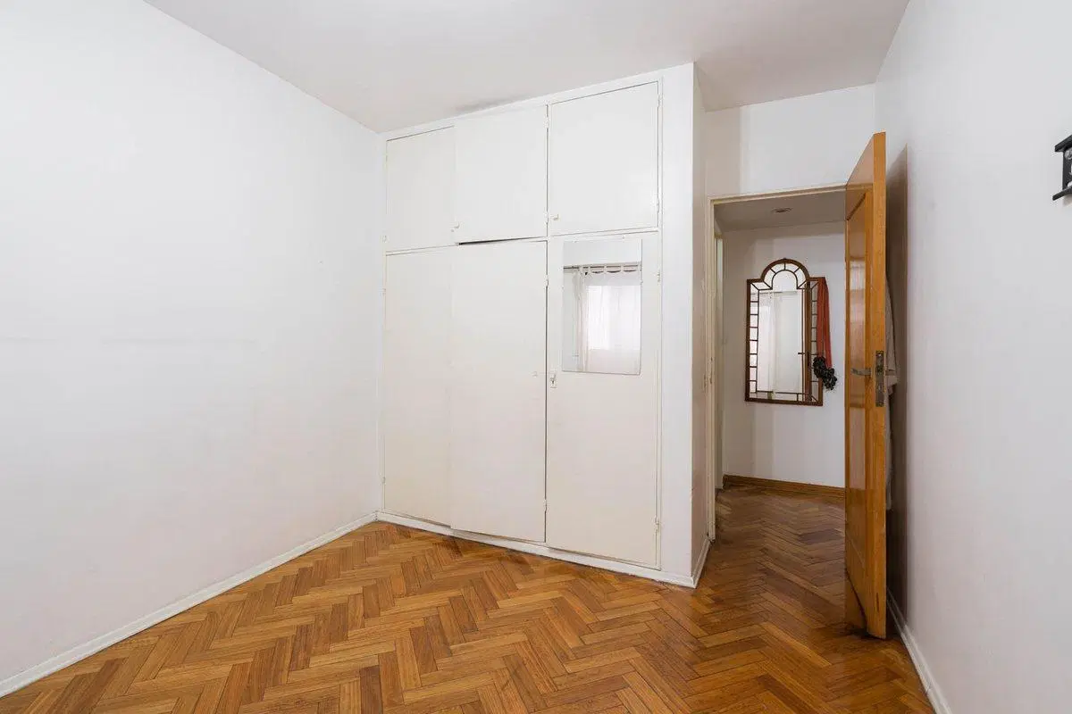 VENTA DEPARTAMENTO 3 AMB+DEP. EN FLORES- PERMUTA 4