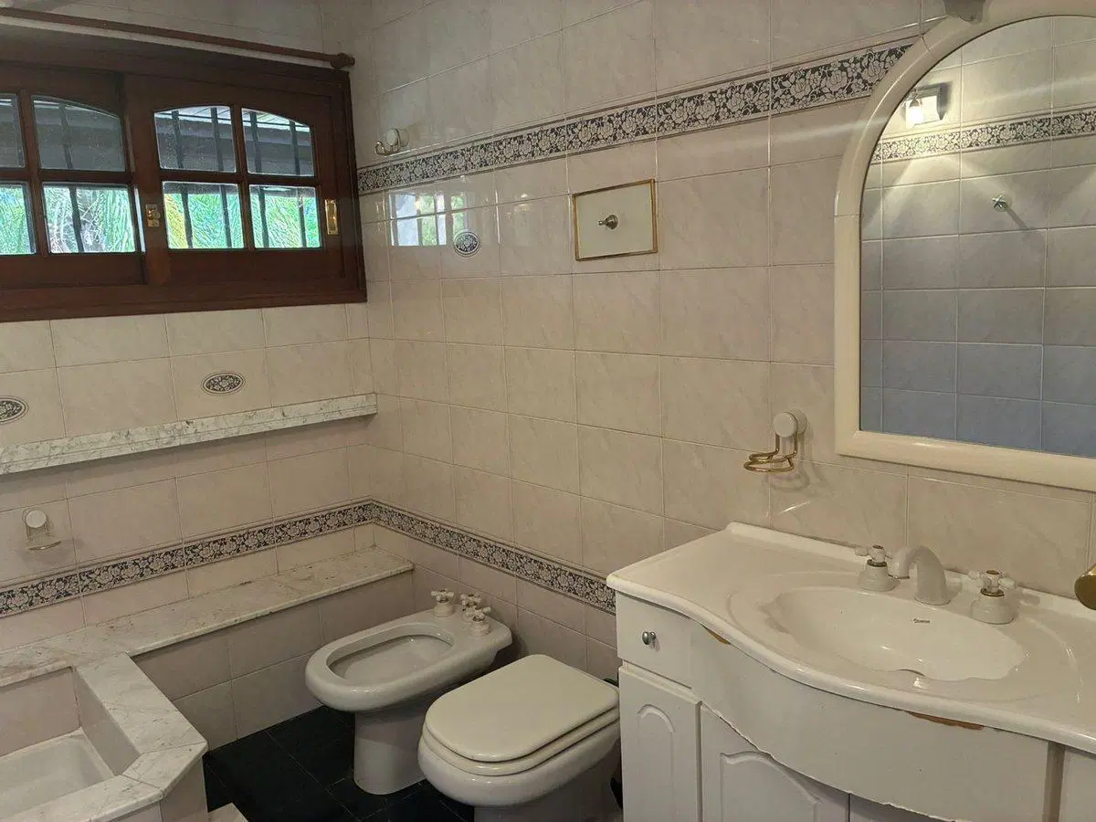 VENTA CASA 4 AMB PARQUE VILLA SARMIENTO APT CREDIT 4
