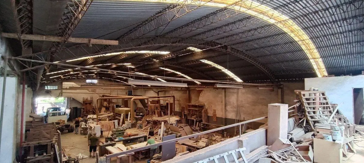 VENTA GALPON DEPOSITO CARPINTERIA CASEROS PERMUTA 5