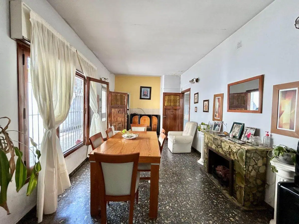Venta/Permuta casa + galpon 474 m2- L .DEL MIRADOR 3