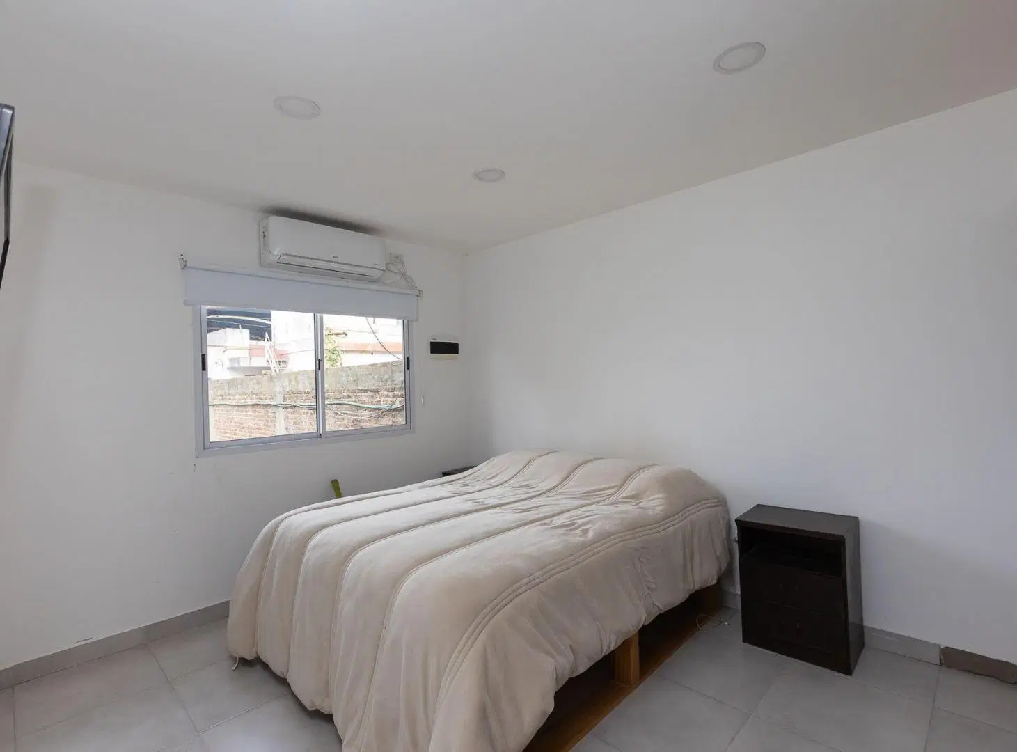 Casa a refaccionar + Depto de 2 amb en Hurlingham 5