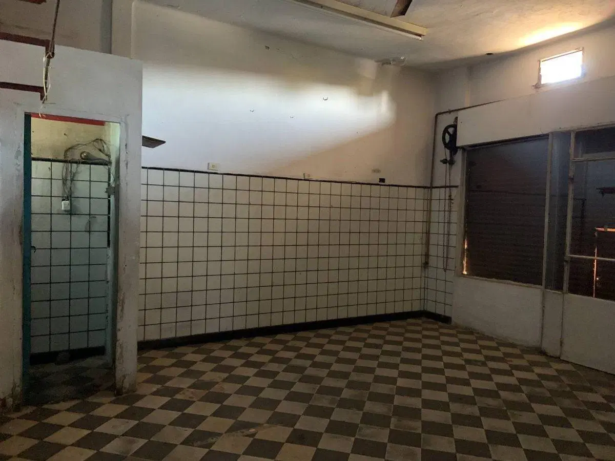 Venta Casa 4 ambientes con Locales El Palomar 3