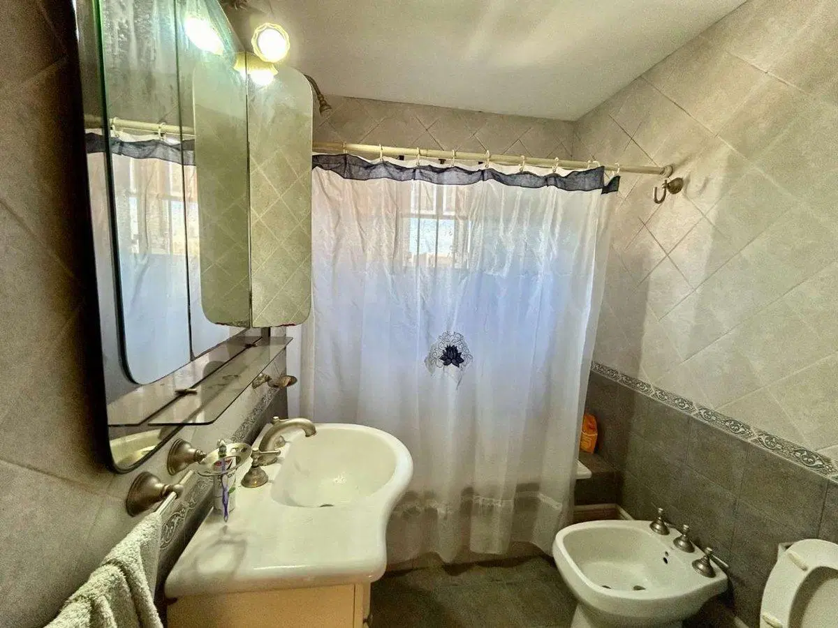 Excelente Casa 5 amb Ramos Mejia- Venta-Permuta 4