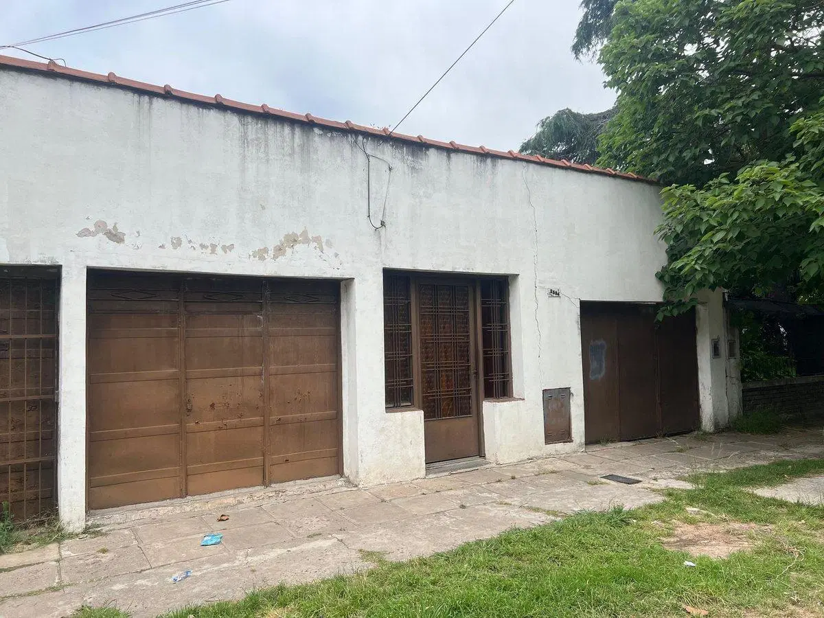 VENTA LOTE PALOMAR/CASEROS 240M2 OPORTUNIDAD 3