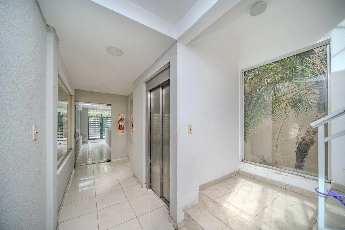 VENTA MONO AMBIENTE BALCON VILLA SARMIENTO COCHERA 5