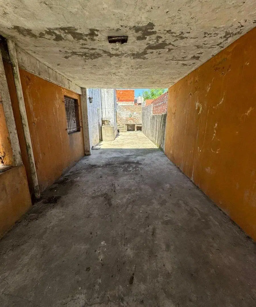 VENTA DE CASA 4 AMBIENTES EN EL PALOMAR 2