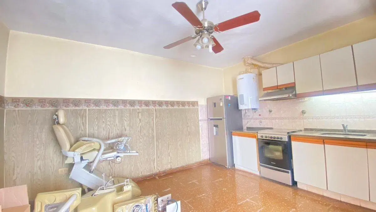 Venta ph 3 amb al fte c/patio y terraza en Caseros 3