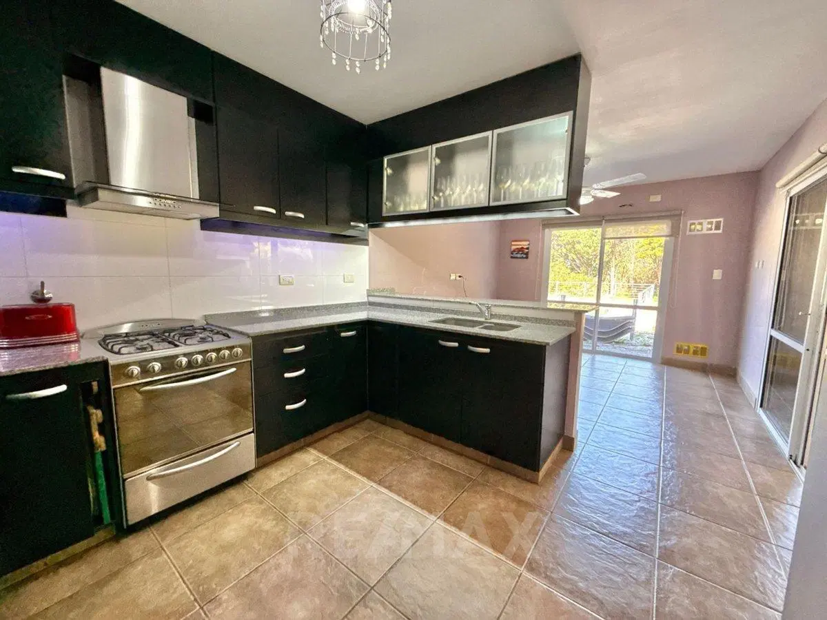 VENTA CASA 5 AMBIENTES APTO CRED BOCA RATON PILAR. 2