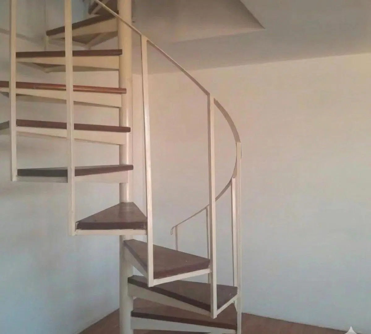 Venta local comercial + vivienda PERMUTA 5