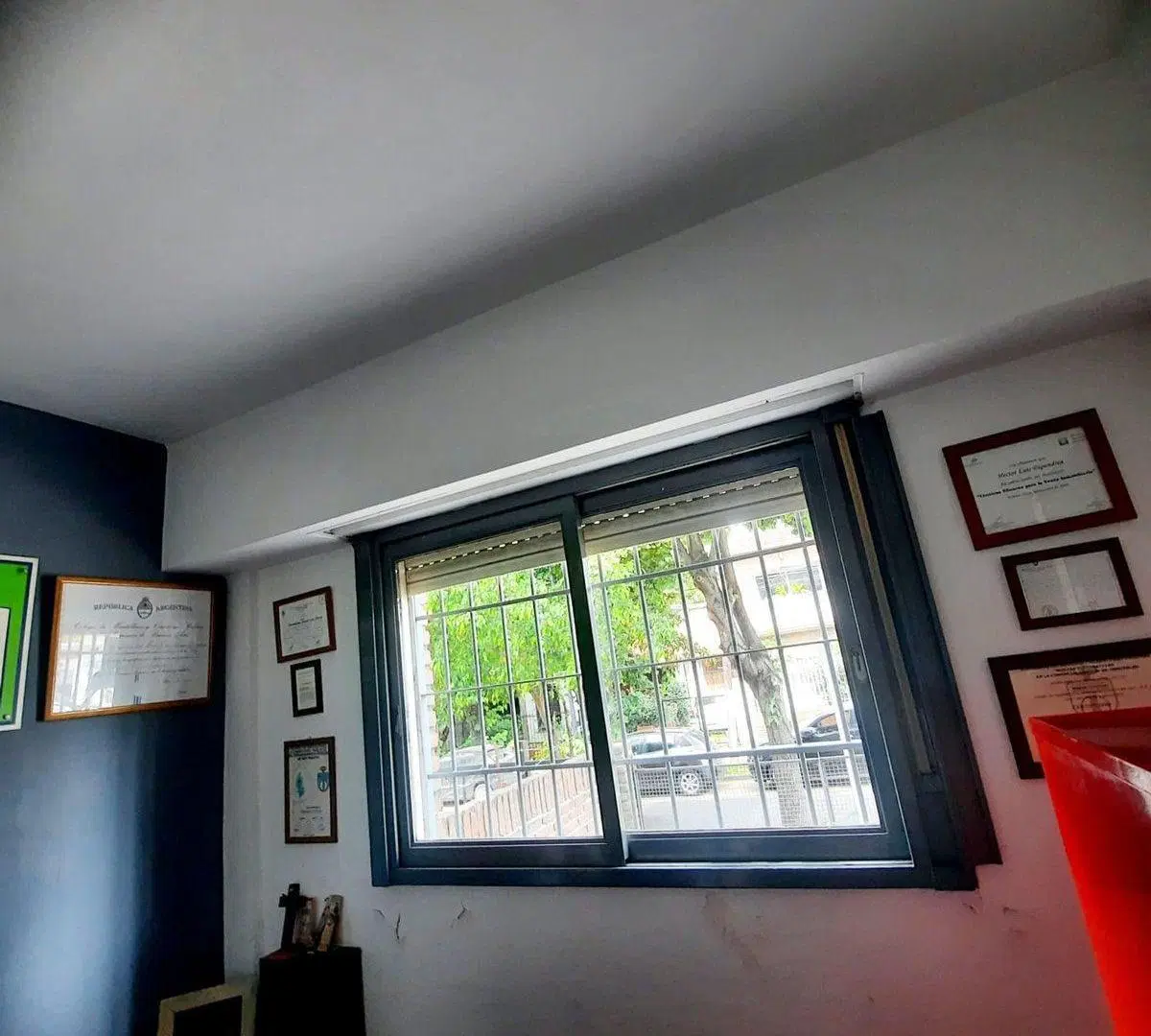 Oficina céntrica de dos ambientes con terraza 3