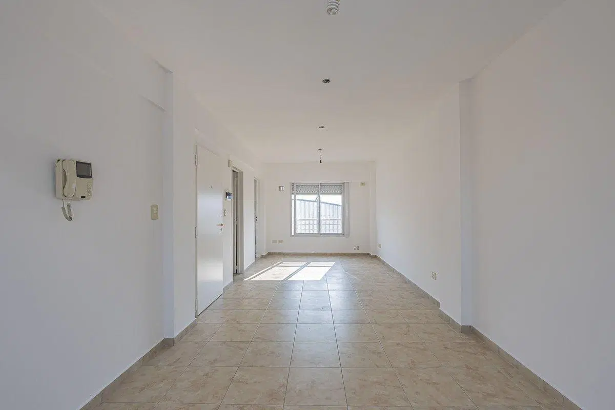 VENTA DE DEPARTAMENTO MONOAMBIENTE MORON CENTRO 2