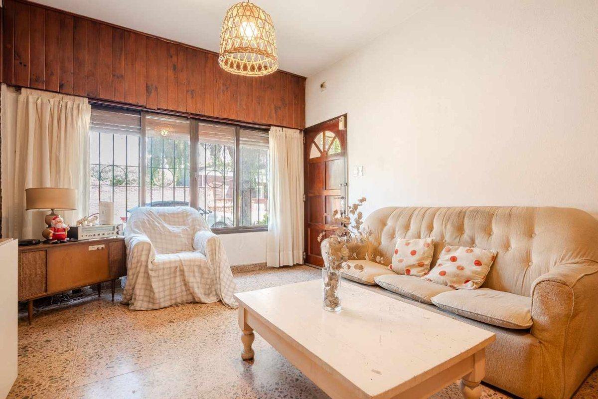 Foto de CHALET 6 AMB PARQUE PILETA QUINCHO HURLINGHAM, imagen 5