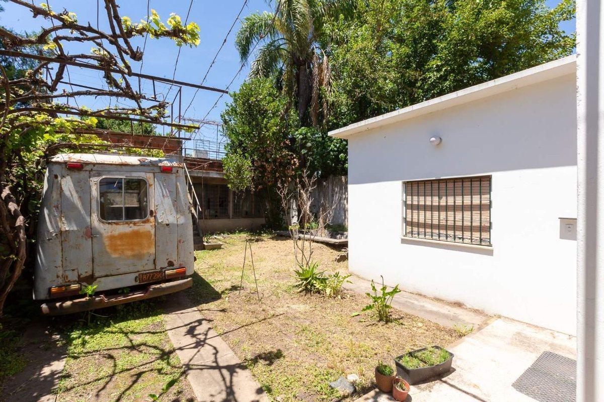 Foto de VENTA CASA 3 AMB EN MARTIN CORONADO - PERMUTA, imagen 3