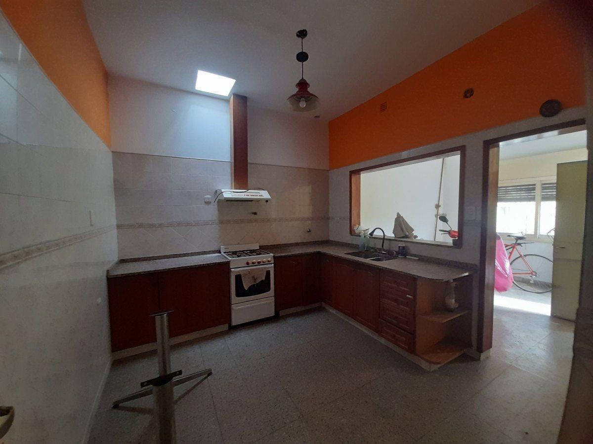 Foto de VENTA PH FRENTE 4 AMBIENTES PALOMAR, imagen 1