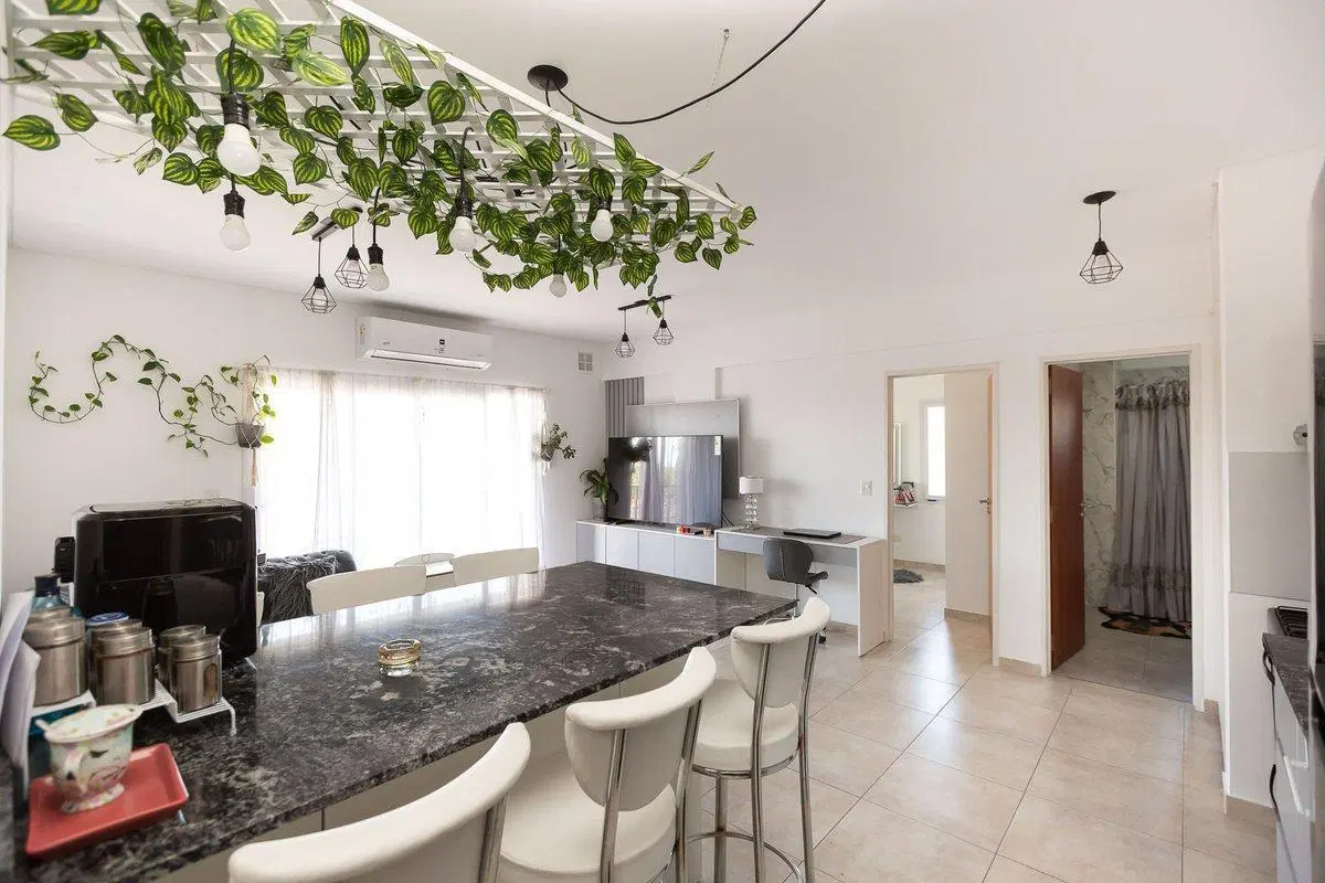 VENTA DPTO 2 AMB C/ BALCON y COCHERA- PERMUTA 5
