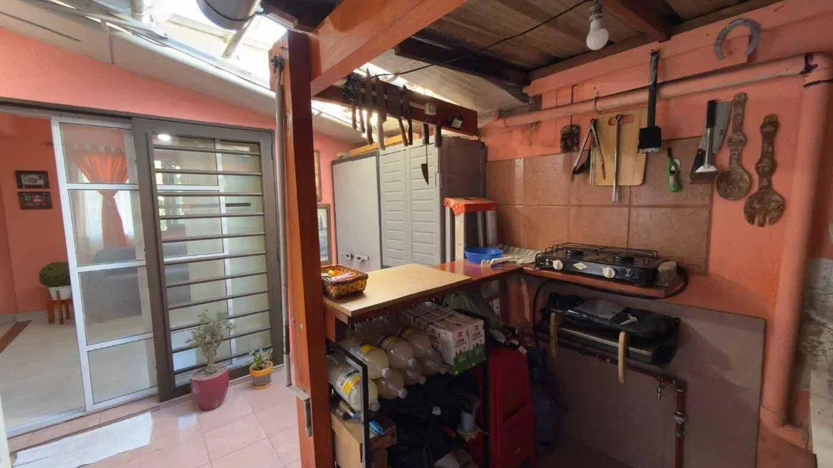 VENTA PH 3 AMB PB FRENTE INDPTE S/EXPENSAS CASEROS 3