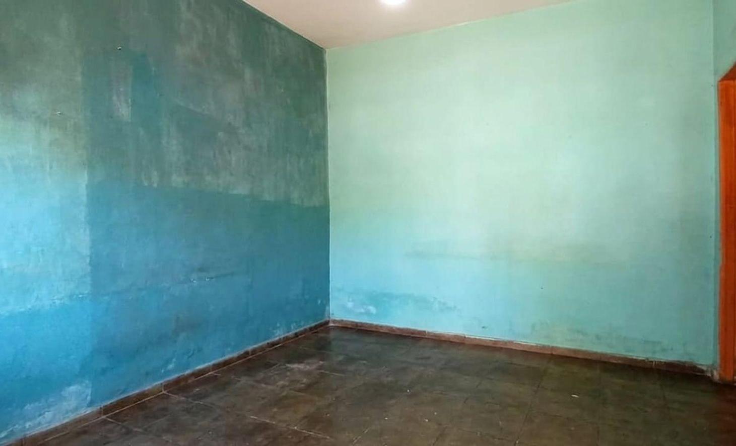 VENTA CASA 3AMB (MORON) A RECICLAR - AptoCredito