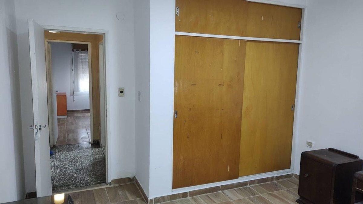 Foto de Venta Casa 3 Ambientes(Ap.Credito) El Palomar, imagen 2