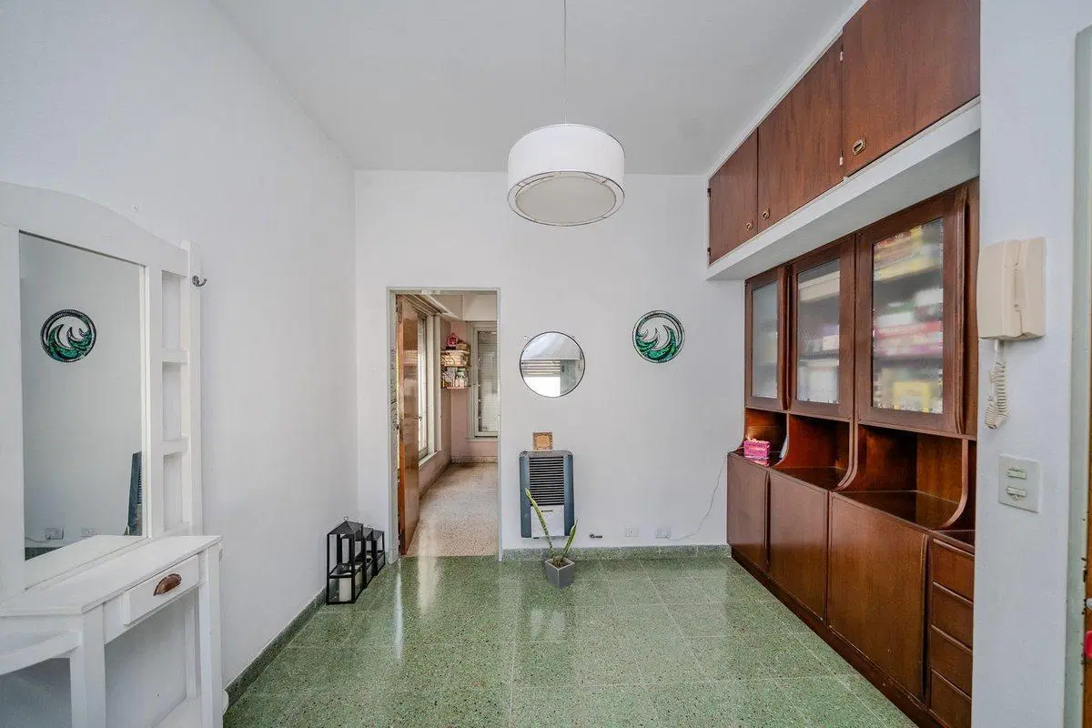 CASA 5 AMBIENTES MULTIFAMILIAR - CASEROS NORTE 3