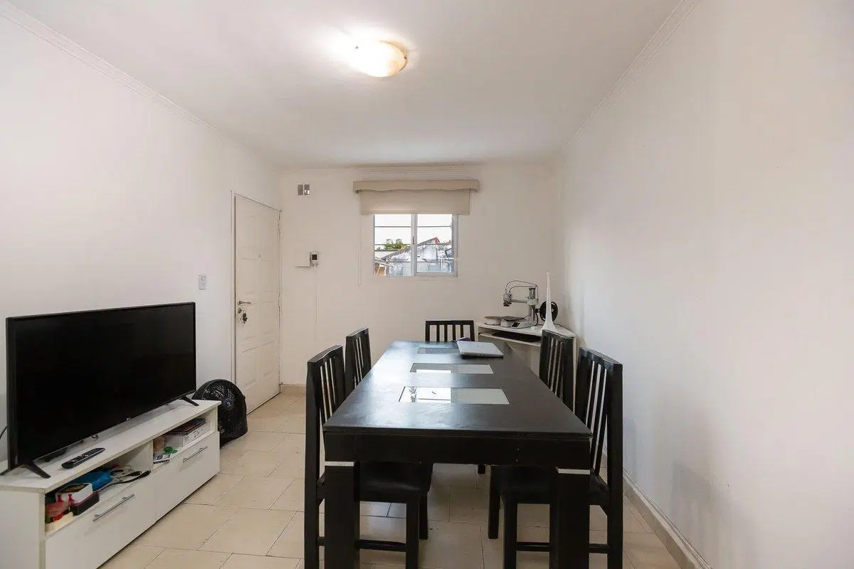 VENTA DPTO 2 AMB EN MORON - PERMUTA 4