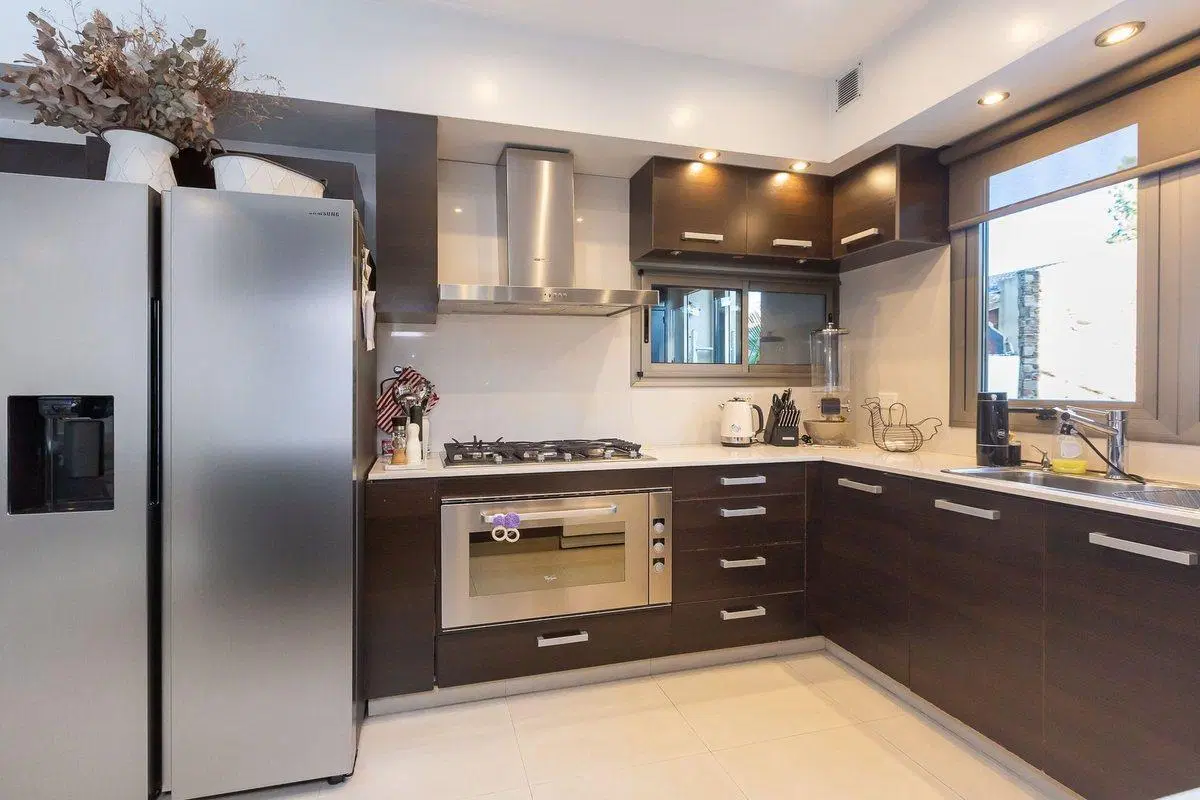 VENTA CASA EN HAEDO 5 AMB - PERMUTA 4