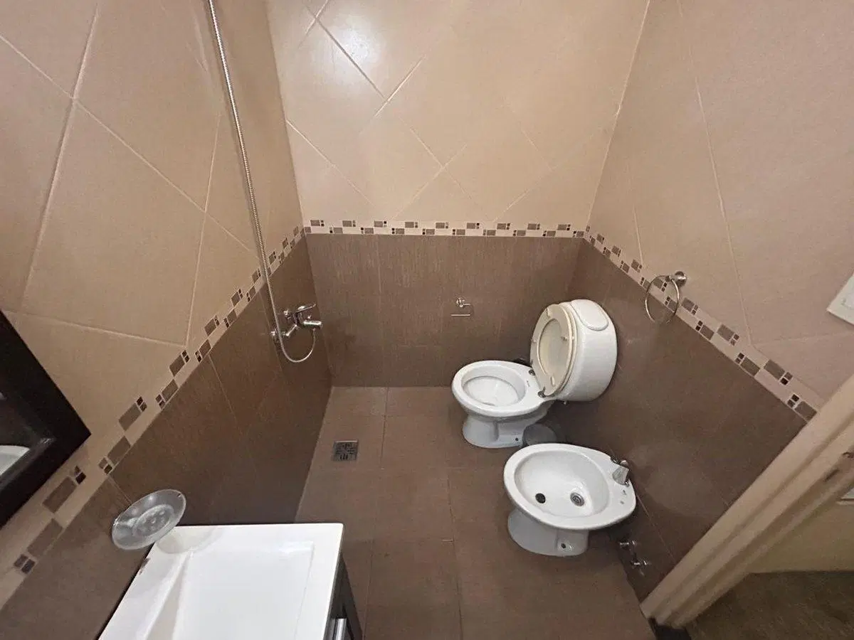 VENTA CASA 5 AMB COCHERA/PATIO/TERRAZA Z/BARRACAS. 4
