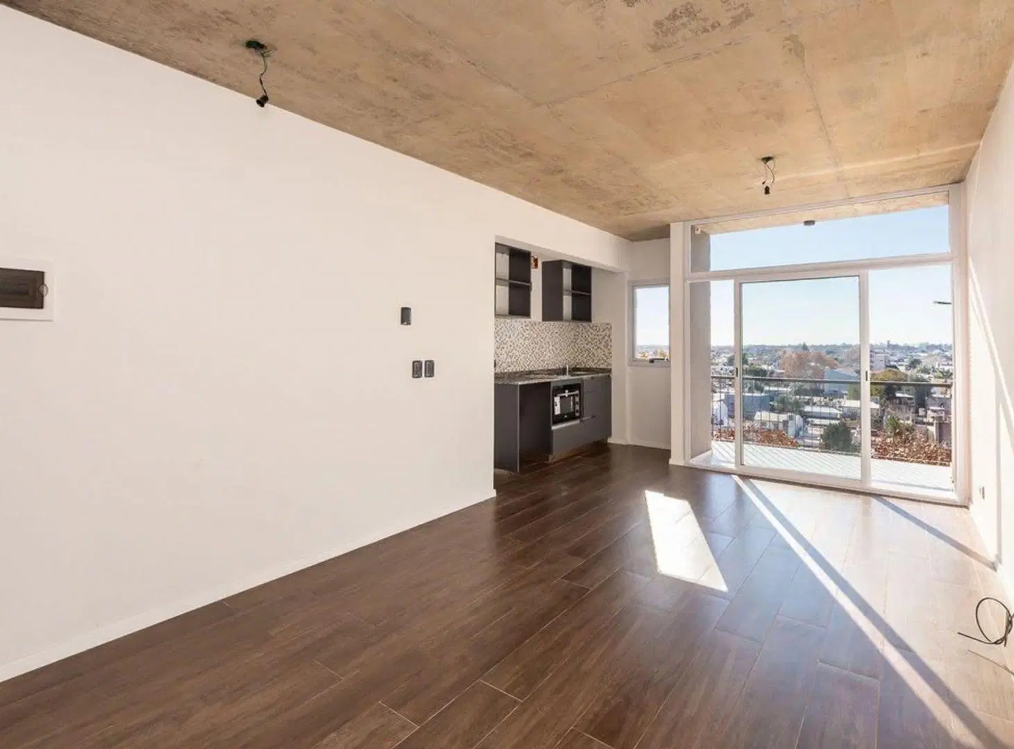 Alquiler monoambiente balcon sum gimnasio caseros 4