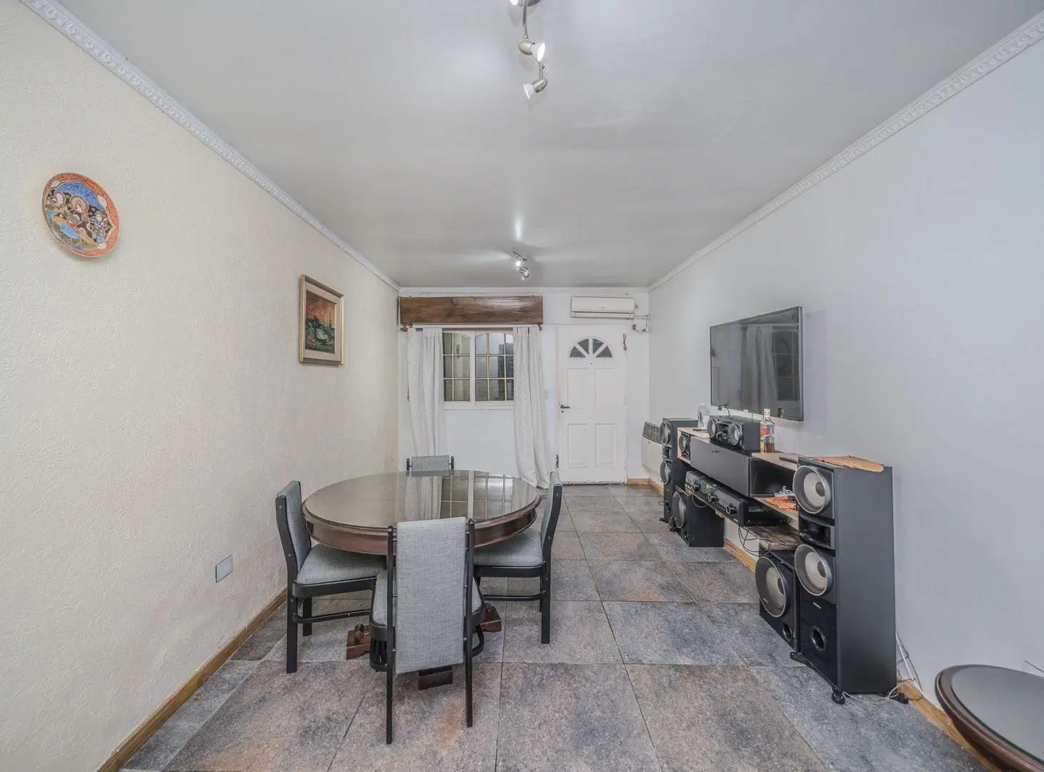 CASA 3 AMB C/ PILETA, PARRILLA, COCHERA- ITUZAINGO 5