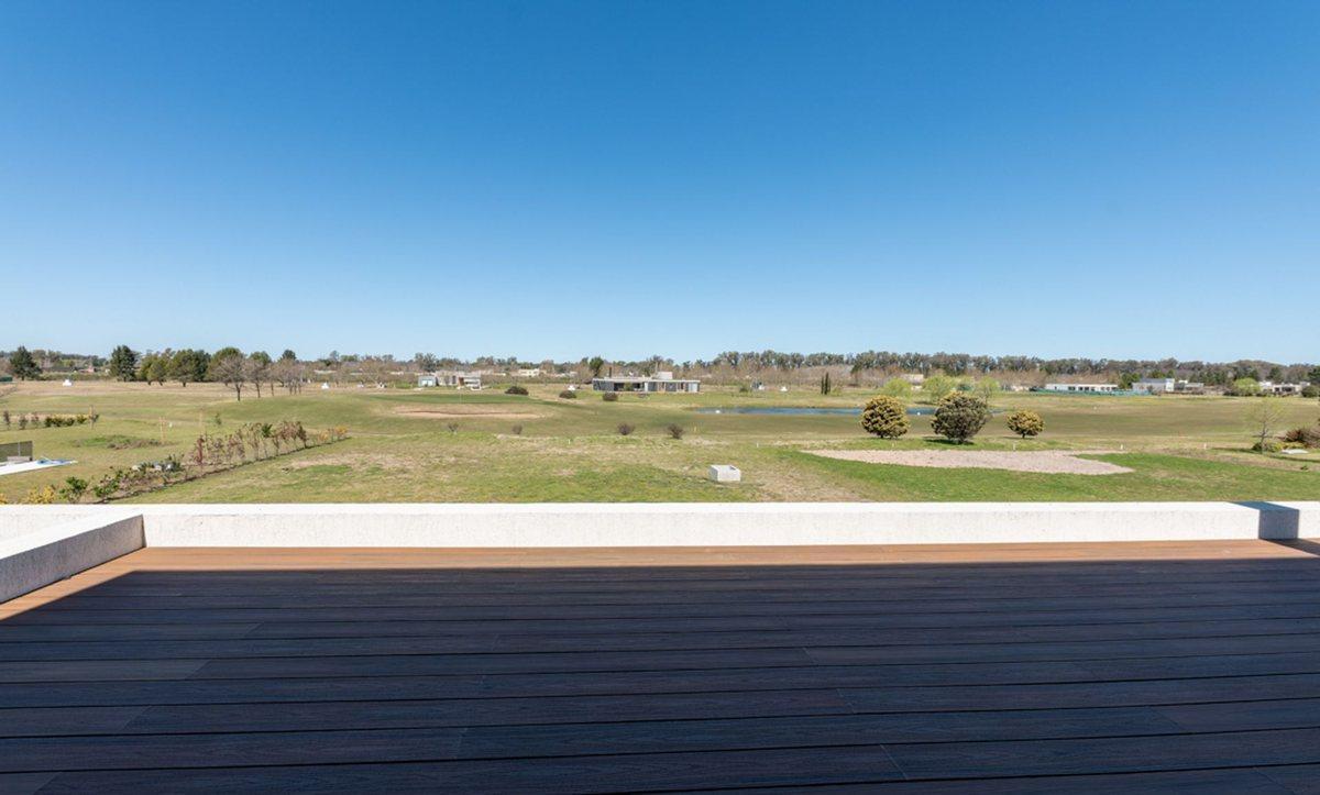 Foto de VENTA CASA 5 AMB BARRIO EVERLYNKS LUJAN PERMUTA, imagen 3
