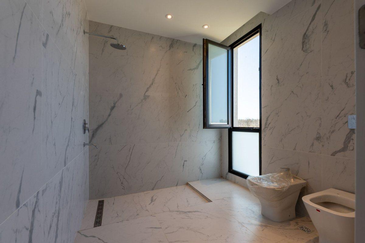 Foto de VENTA CASA 5 AMB BARRIO EVERLYNKS LUJAN PERMUTA, imagen 5