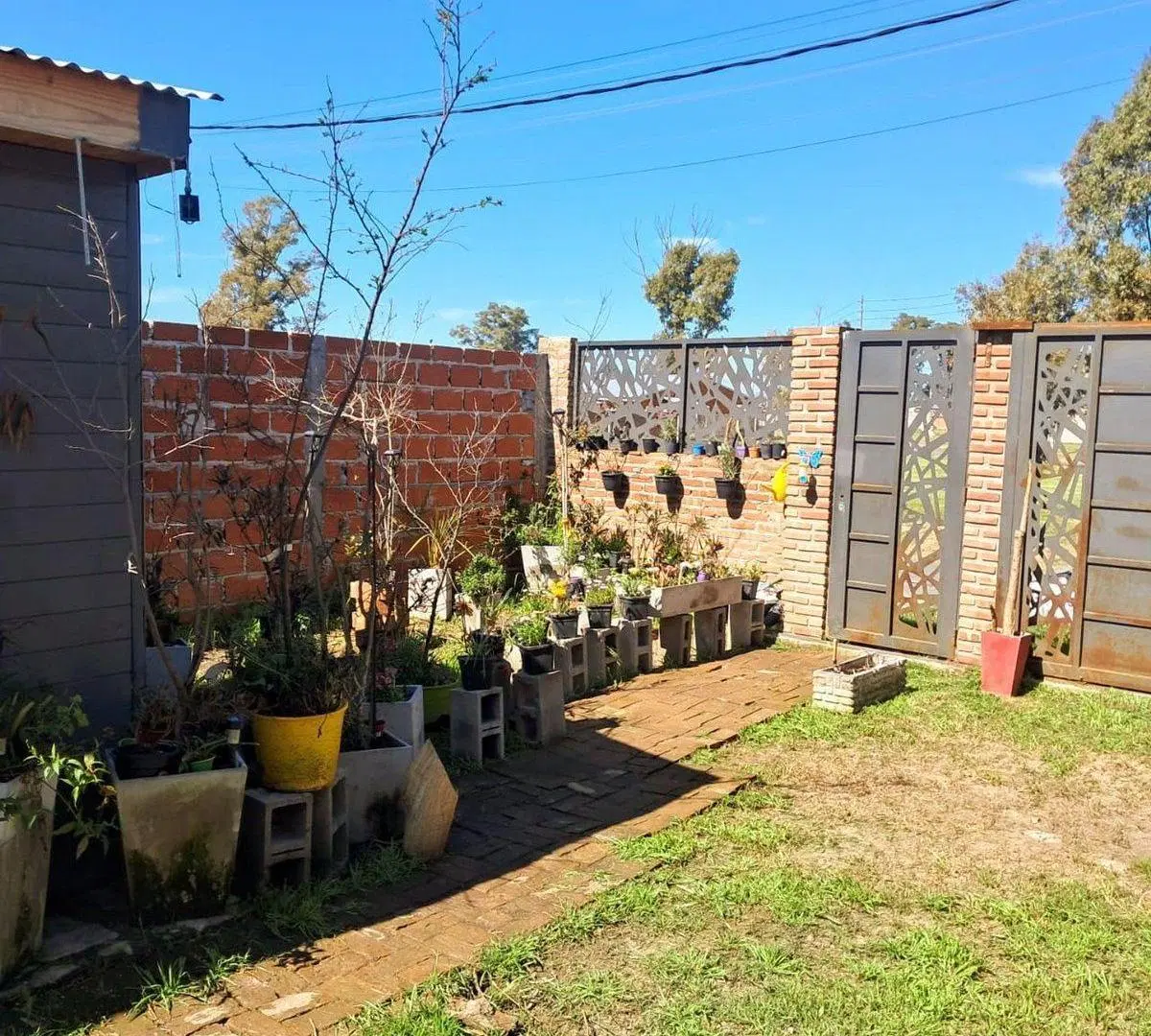 CASA 3 AMBIENTES EN VENTA-PILAR 2