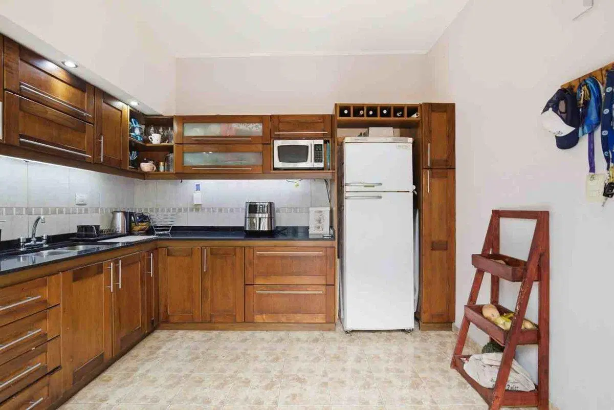 VENTA DUPLEX 4 AMB EN HAEDO CON COCHERA - PERMUTA 4