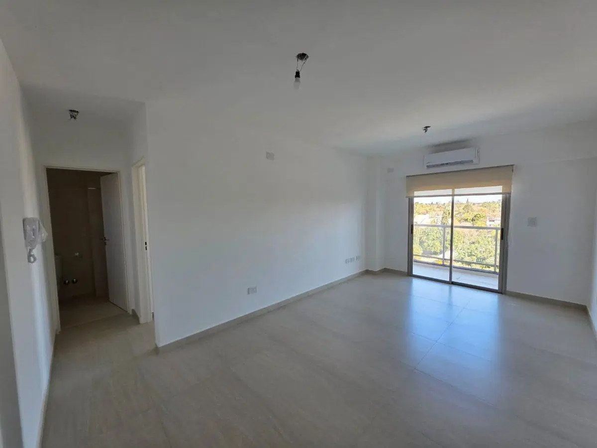 VENTA OFICINA 2 AMB HURLINGHAM CENTRO-A ESTRENAR! 3