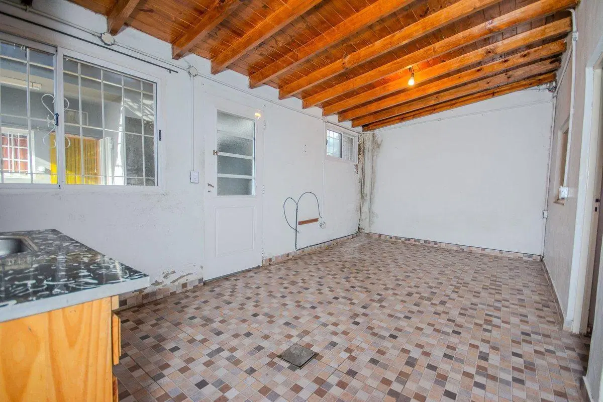 VENTA CASA 3 AMB + DEPTO 2 AMB-M. CORONADO 3