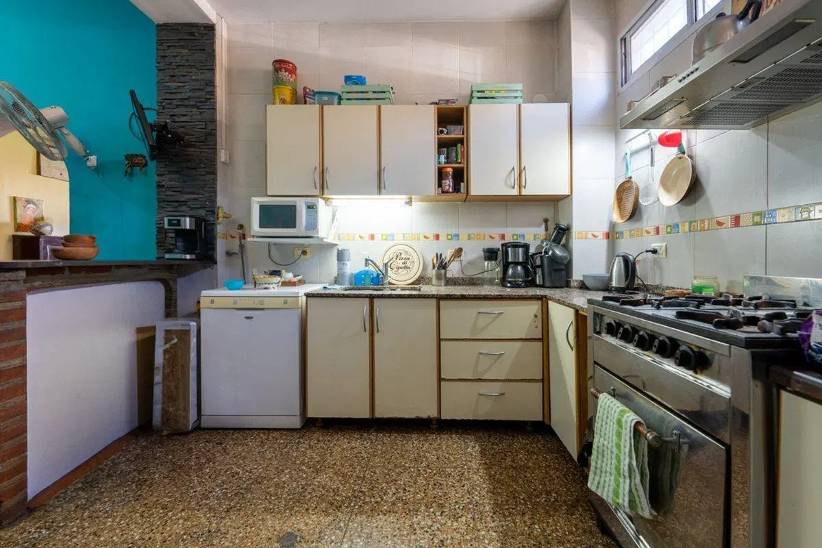 VENTA PH 4 AMB. COCHERA APTO CRED  PERMUTA 5