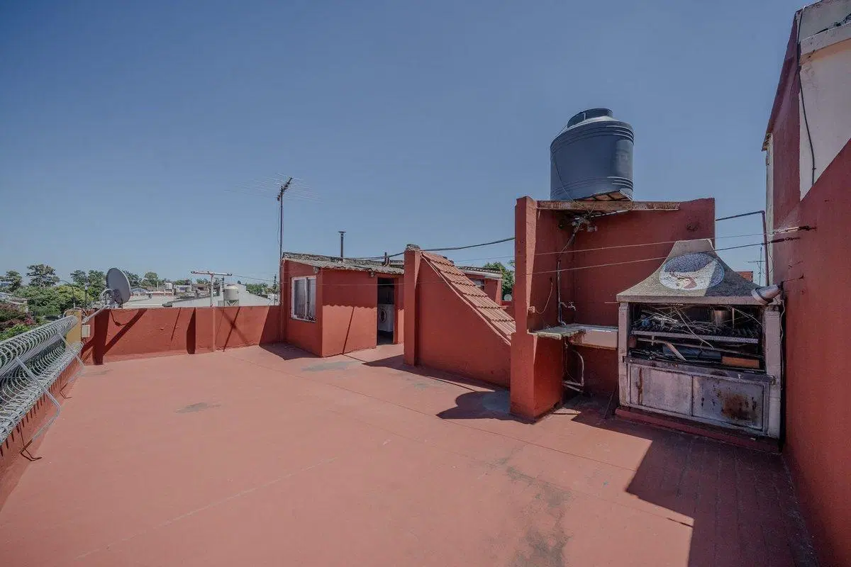 VENTA PH 4 AMB EN CIUDADELA CON COCHERA Y TERRAZA 5
