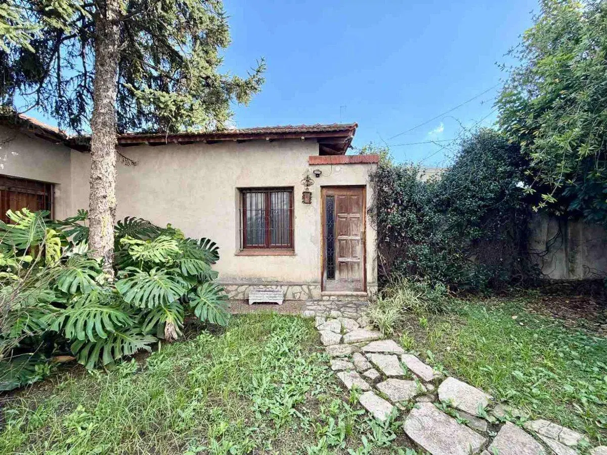 VENTA CASA A REFACCIONAR 375 M2 SANTOS LUGARES 5