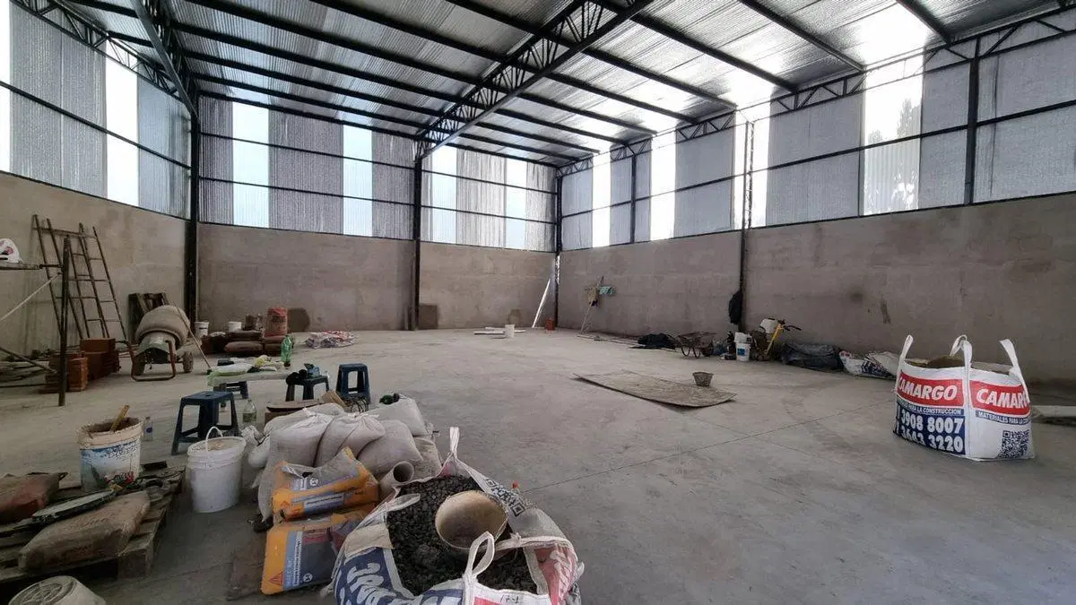 VENTA GALPON HURLINGHAM PERMUTA A ESTRENAR 2
