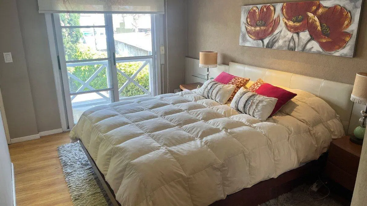 CASA EN ITUZAINGO CON PARQUE Y PILETA PERMUTA 5