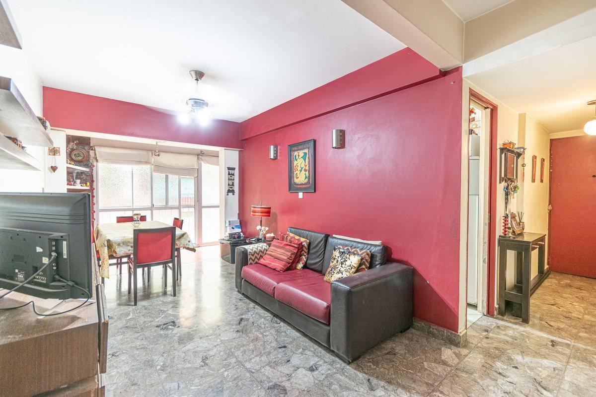 VENTA DEPTO 3 AMBIENTES BOEDO COCHERA APTO CREDITO