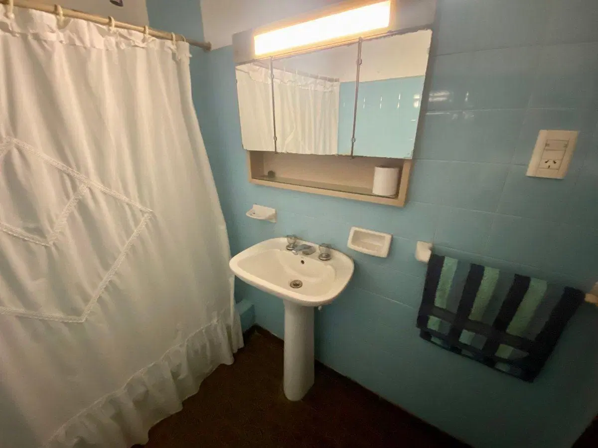 VENTA CASA 6 AMBIENTES SAENZ PEÑA MULTIFAMILIAR 3