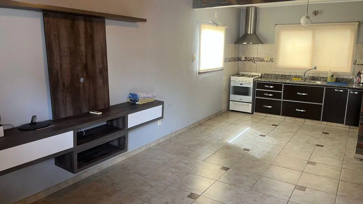 CASA EN CASEROS 6 AMB MULTIFAMILIAR PERMUTA 3