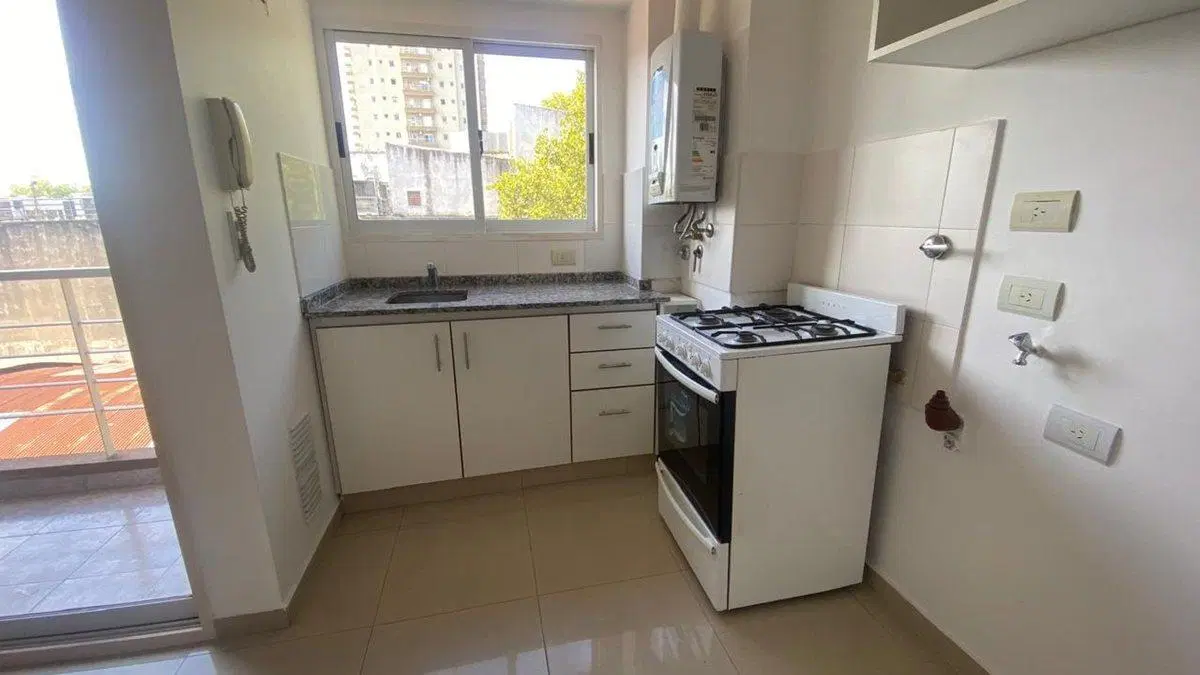 Venta Depto 2 Amb Caseros Centro C/Balcón 3