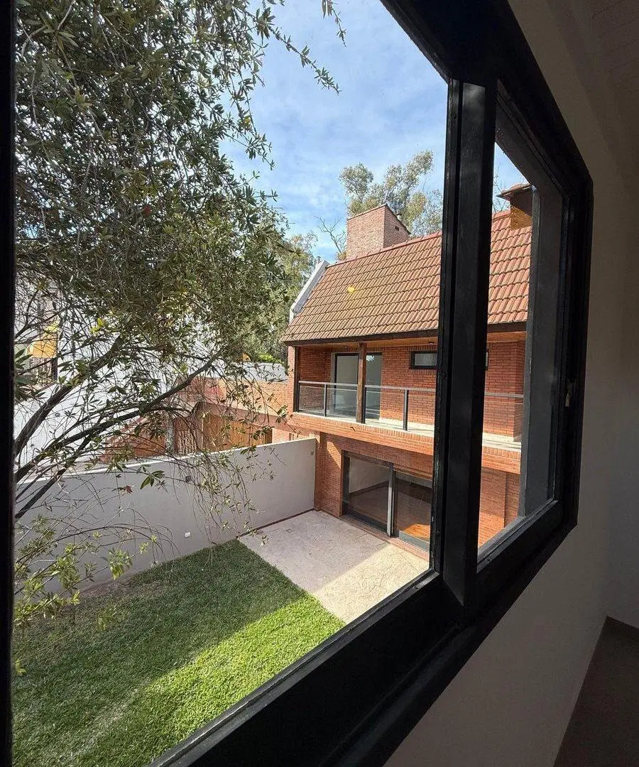GRAN CASA 5 AMBIENTES A ESTRENAR EN CIUDAD JARDIN 5