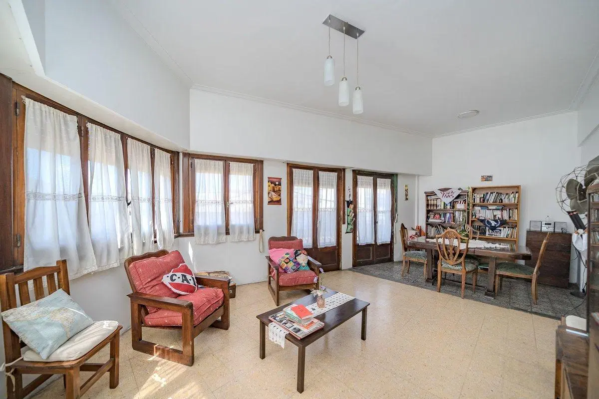 VENTA PH 3 AMB C/PATIO- CASEROS- APTO CREDITO 3