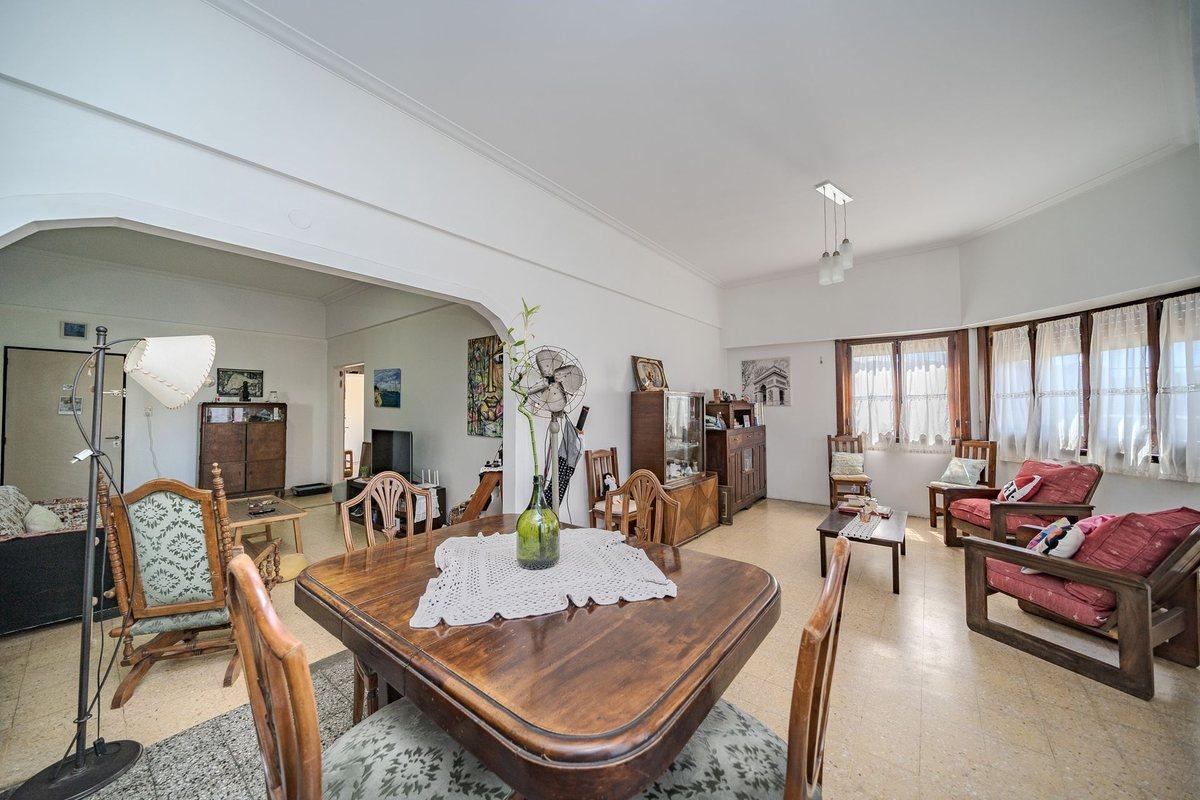 VENTA PH 3 AMB C/PATIO- CASEROS- APTO CREDITO