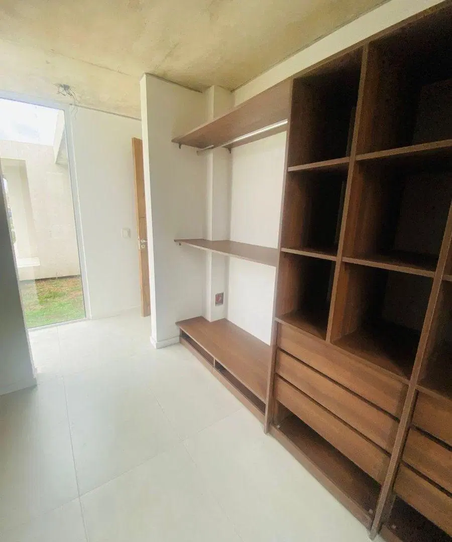 VENTA CASA BARRIO HARAS SANTA MARIA PERMUTA 5