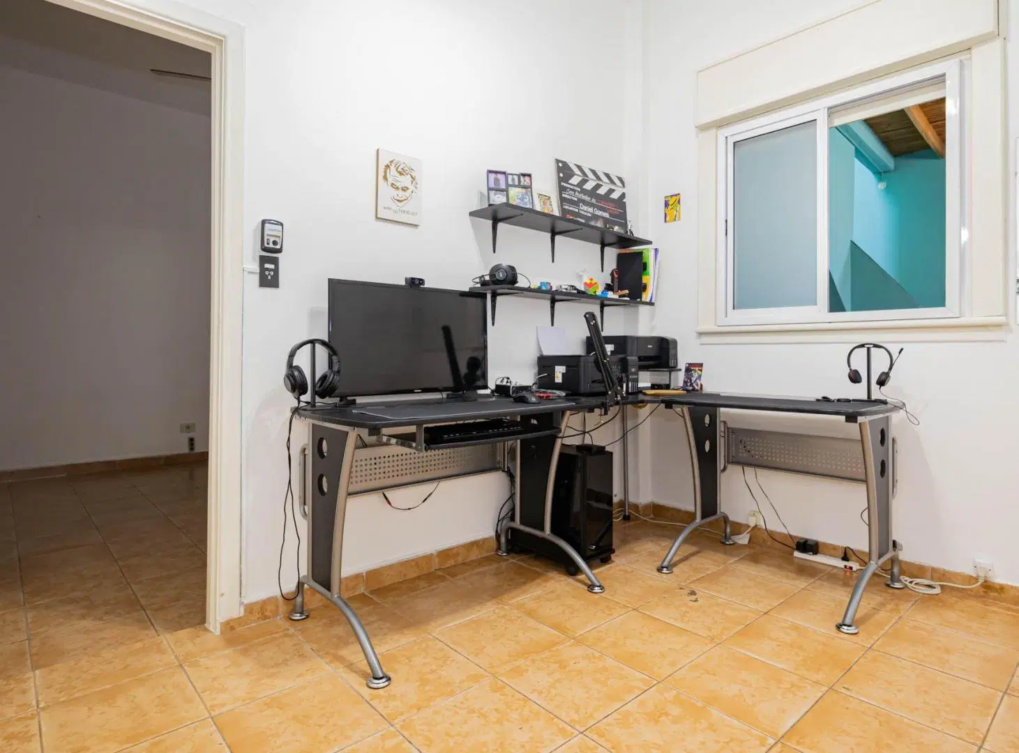 CASA CON TALLER-PILETA EN VENTA 5 AMB. LA TABLADA 5