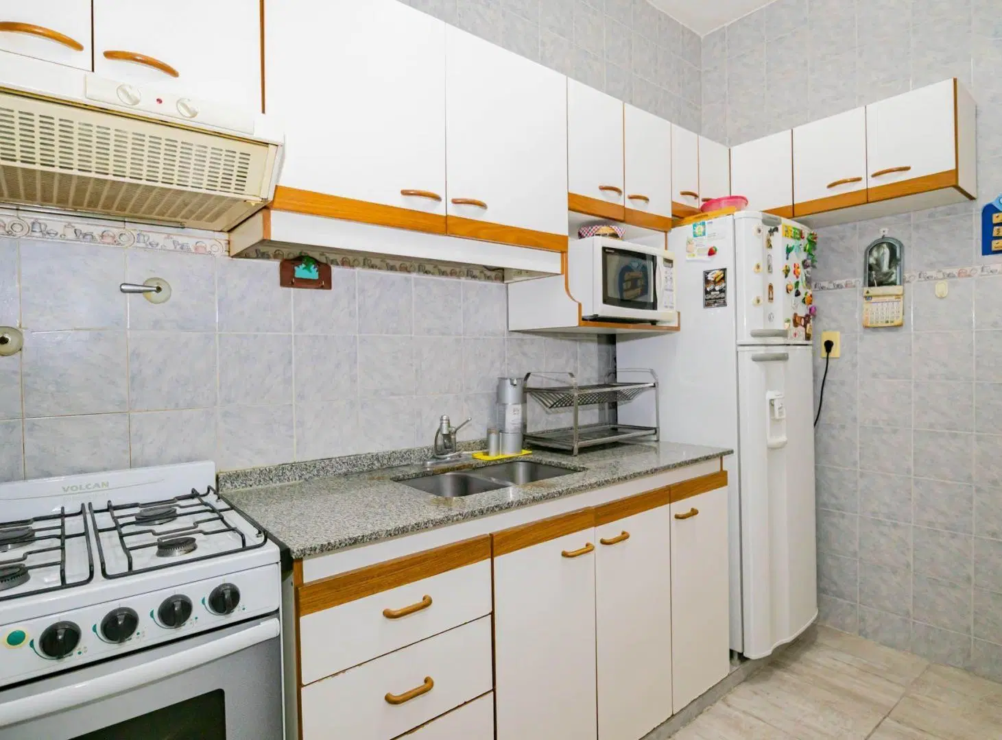 CASA CON TALLER-PILETA EN VENTA 5 AMB. LA TABLADA 2