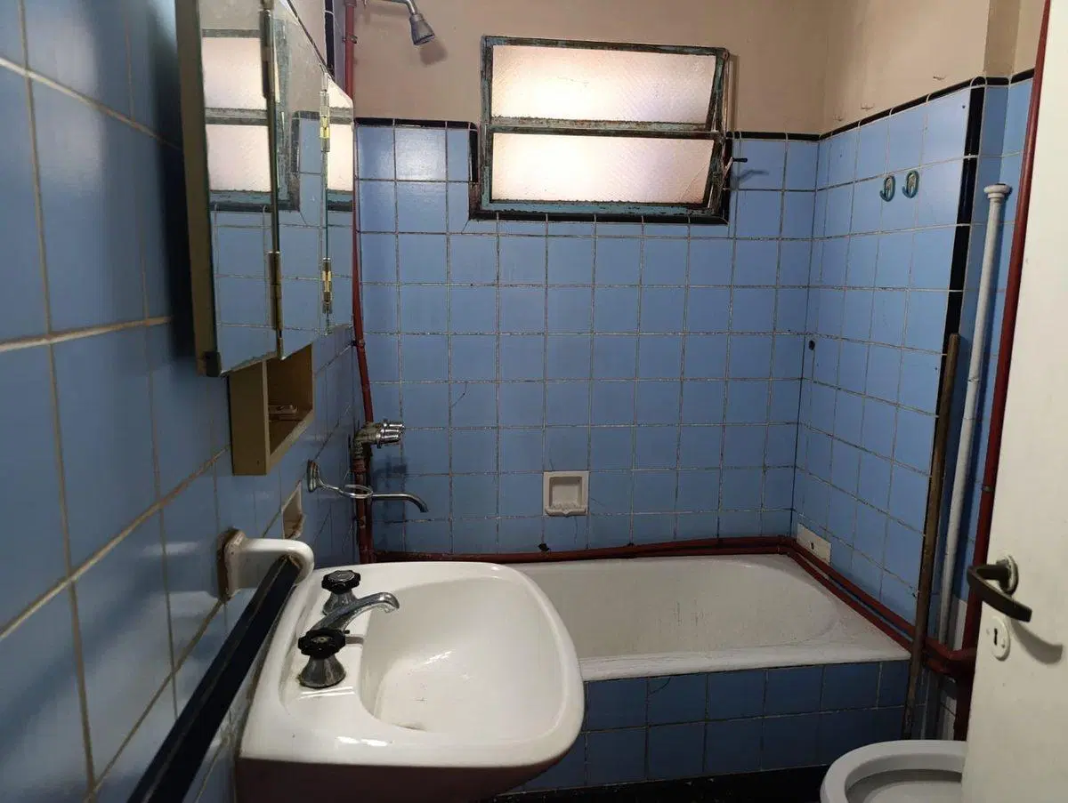 VENTA CASA 3 AMB CON PARQUE EN CASEROS 4